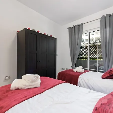 Apartment Residencial Duquesa 2bd Gfloor